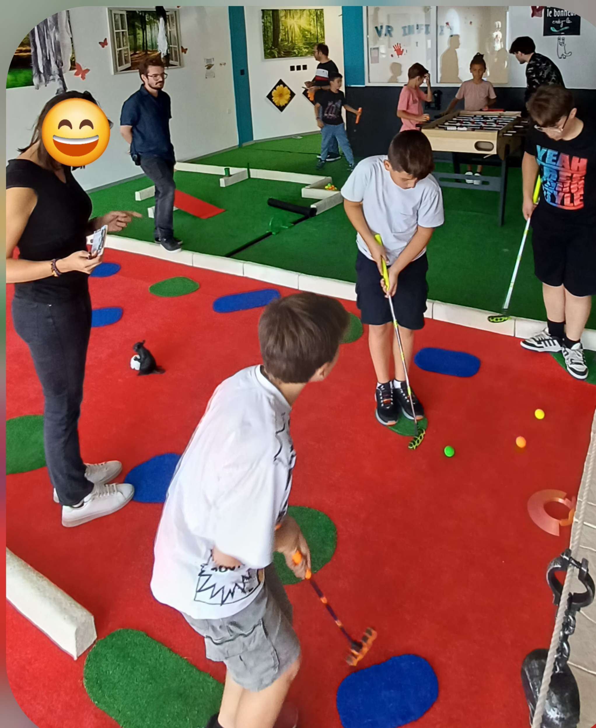 Décor du mini-golf indoor VR INFINI